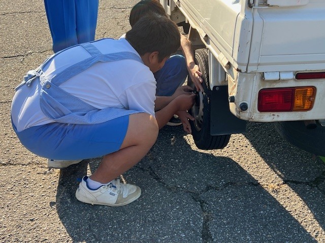 タイヤ交換体験